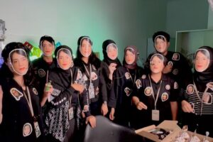 Nessie Judge Instagram - Birthday prank! Memang terlalu kreatif ya, NCC ini. 🤣 
Muka aku dijadiin Meme Sticker???! 💢👻
AWAS AJA KALAU JADI STICKER WHATSAPP!!

Tapi props to NCC! SUSAH loh buat aku kaget, di segala Haunted House & Film Horror aja aku jarang banget kaget, tapi ternyata kaget juga diserbu barisan manusia pake topeng muka aku. 🤣😭😭

Thank you Tria, Anya, Tika, Alda, Dimas, Tanya, Jehan, Dita, Sabil! Such a Godsend of a team! What a delight it is to see you guys everyday 🫶🏼