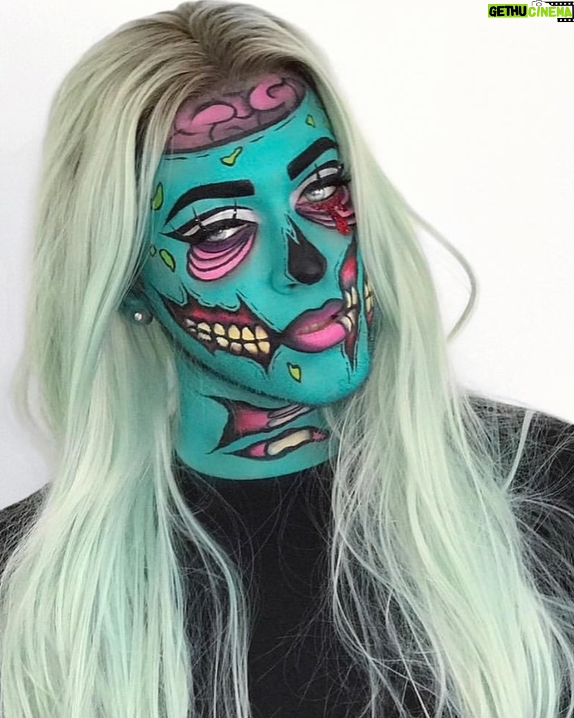 Nicole Faulkner - 19.1K Likes - Dug in my Halloween archives 👻🎃 makeups by me