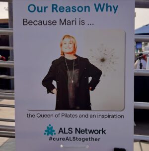 Nicole Stuart Instagram - This past Sunday we walked in memory of Our beloved Mari Winsor at the ALS walk. Most of you know we lost Mari in 2020 to this dreaded disease. But Sunday was a day of coming together, raising money for ALS research, and laughing and reminiscing about Mari. It was a lovely day. 🩵
•
You can still donate: www.alsnetwork.org 🫶🏽
.
.
.
#mariwinsor #pilates #pilatesfamily #pilateslovers #pilateslosangeles #als #findacureforals #fitnessinspo