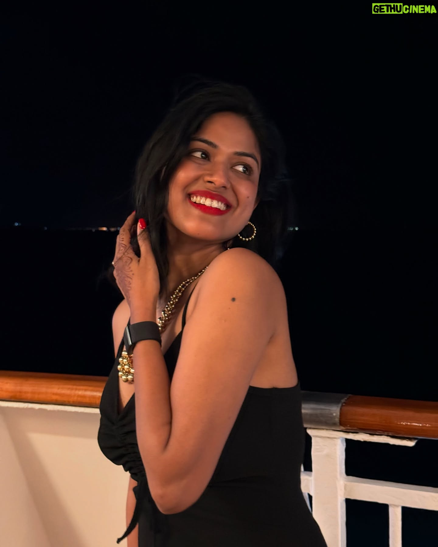 Niharika Dash - 4.5K Likes - 🖤