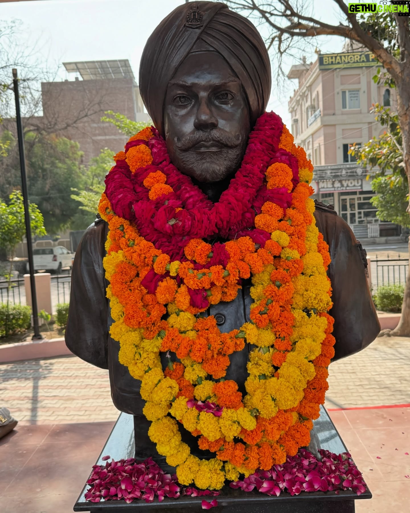 Nimrat Kaur - 77.4K Likes - On Papa’s 72nd Birth Anniversary today, Mama, my sister and I inaugurated a memorial in his name honouring not only his but 12 other gallant soldiers’ supreme sacrifice for the nation all hailing from Sri Ganganagar, Rajasthan. A dream my family and I dreamt of 30 years ago since we lost him in Jammu and Kashmir in 1994, finally came true.
Papa was a son of the soil, born to a farmers’ family in Mohanpura village. He led, lived and died by example, fearless and fierce till his last breath. Words fail me today to express the pride I feel standing on this soil, in his birthplace witnessing immortalising his name and life story to inspire present day and future generations.
My sincerest gratitude for the relentless efforts and support from the civil administration in close co-ordination with the local army personnel stationed here.
Also a heartfelt thanks to Mr Thomas John Kovoor of Studio Sukriti in Jaipur for his patience through the meticulous sculpting journey executing such a flawless job and breathing life into my father’s sculpture with such keen attention to detail.
Happy Birthday to my Papa.
Long live my father’s name and long live his legacy…Jai Hind 🙏🏼🇮🇳 @indianarmy.adgpi