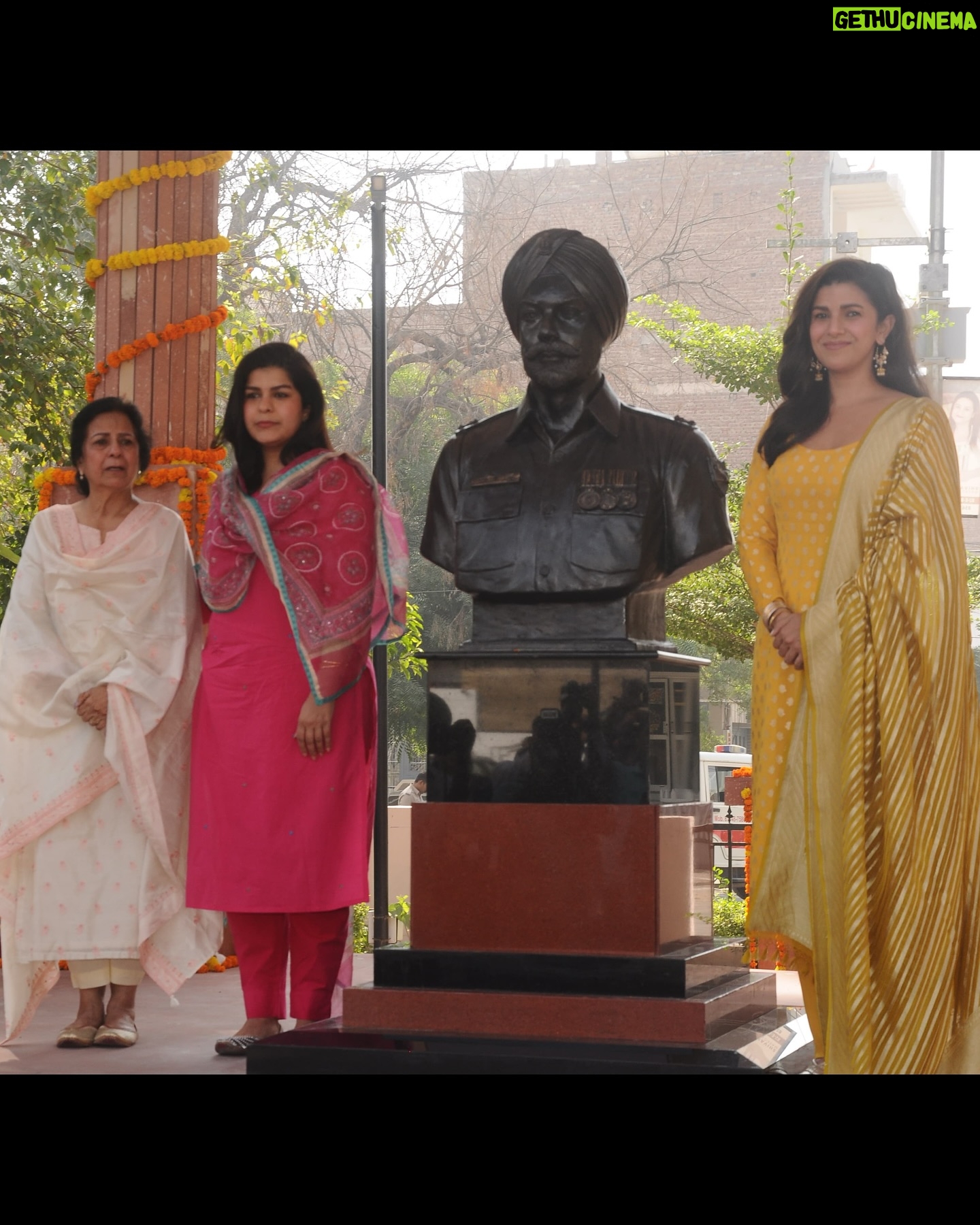 Nimrat Kaur - 77.4K Likes - On Papa’s 72nd Birth Anniversary today, Mama, my sister and I inaugurated a memorial in his name honouring not only his but 12 other gallant soldiers’ supreme sacrifice for the nation all hailing from Sri Ganganagar, Rajasthan. A dream my family and I dreamt of 30 years ago since we lost him in Jammu and Kashmir in 1994, finally came true.
Papa was a son of the soil, born to a farmers’ family in Mohanpura village. He led, lived and died by example, fearless and fierce till his last breath. Words fail me today to express the pride I feel standing on this soil, in his birthplace witnessing immortalising his name and life story to inspire present day and future generations.
My sincerest gratitude for the relentless efforts and support from the civil administration in close co-ordination with the local army personnel stationed here.
Also a heartfelt thanks to Mr Thomas John Kovoor of Studio Sukriti in Jaipur for his patience through the meticulous sculpting journey executing such a flawless job and breathing life into my father’s sculpture with such keen attention to detail.
Happy Birthday to my Papa.
Long live my father’s name and long live his legacy…Jai Hind 🙏🏼🇮🇳 @indianarmy.adgpi