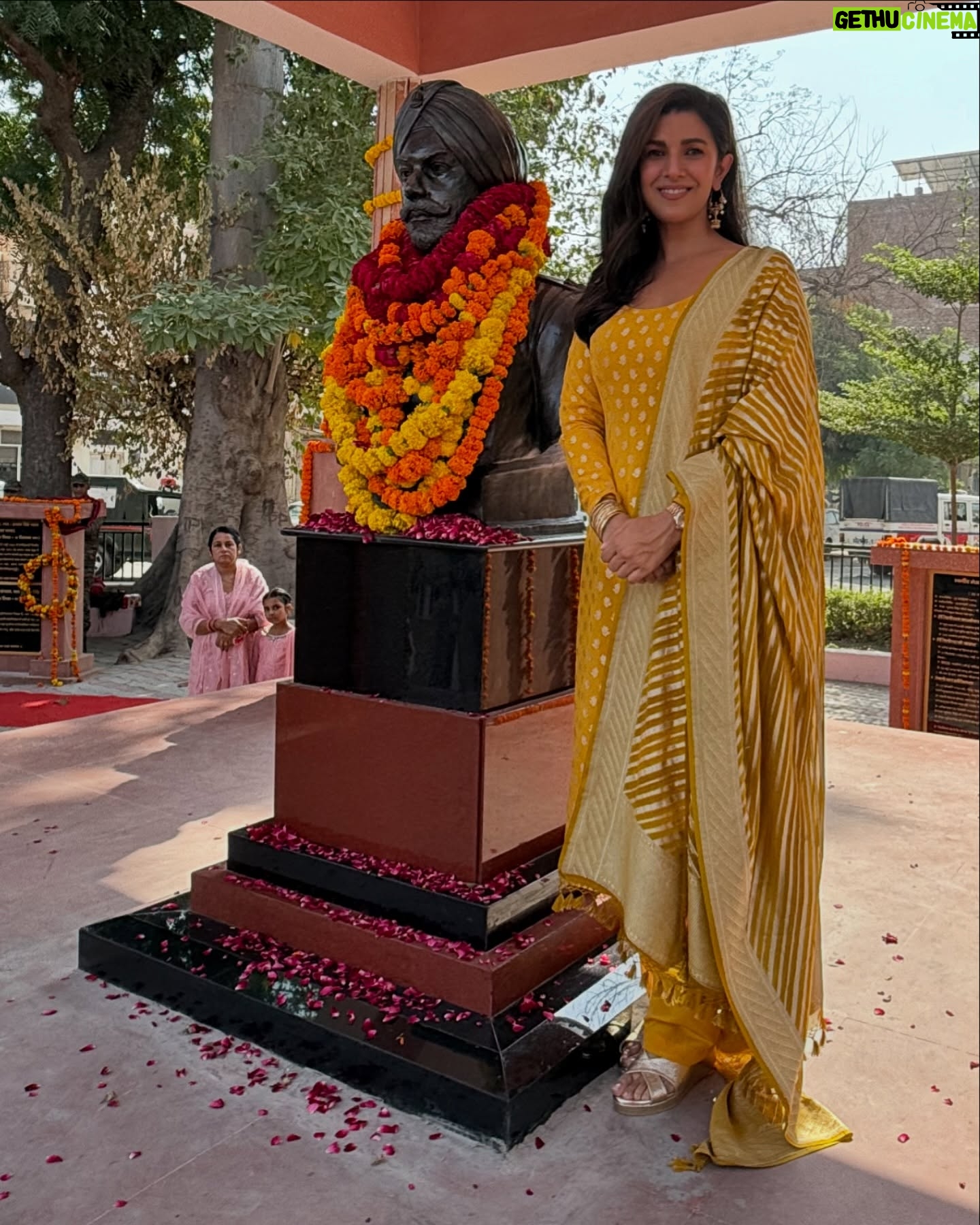 Nimrat Kaur - 77.4K Likes - On Papa’s 72nd Birth Anniversary today, Mama, my sister and I inaugurated a memorial in his name honouring not only his but 12 other gallant soldiers’ supreme sacrifice for the nation all hailing from Sri Ganganagar, Rajasthan. A dream my family and I dreamt of 30 years ago since we lost him in Jammu and Kashmir in 1994, finally came true.
Papa was a son of the soil, born to a farmers’ family in Mohanpura village. He led, lived and died by example, fearless and fierce till his last breath. Words fail me today to express the pride I feel standing on this soil, in his birthplace witnessing immortalising his name and life story to inspire present day and future generations.
My sincerest gratitude for the relentless efforts and support from the civil administration in close co-ordination with the local army personnel stationed here.
Also a heartfelt thanks to Mr Thomas John Kovoor of Studio Sukriti in Jaipur for his patience through the meticulous sculpting journey executing such a flawless job and breathing life into my father’s sculpture with such keen attention to detail.
Happy Birthday to my Papa.
Long live my father’s name and long live his legacy…Jai Hind 🙏🏼🇮🇳 @indianarmy.adgpi
