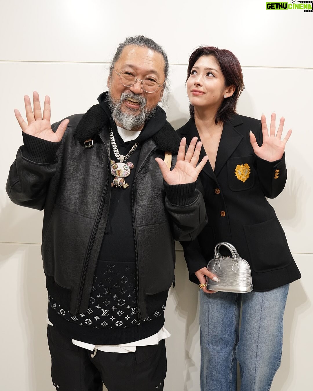 Ninon - 53.9K Likes - LOUIS VUITTON × MURAKAMIポップアップストアが、2025年1月2日(木)から26日(日)まで期間限定で原宿にオープン🌼🌸🌺🌝
最新コレクションを公式サイトでもチェックしてみてね
#LVxMurakami
#LouisVuitton
#LVFashion
#InvitedbyLouisVuitton
#pr