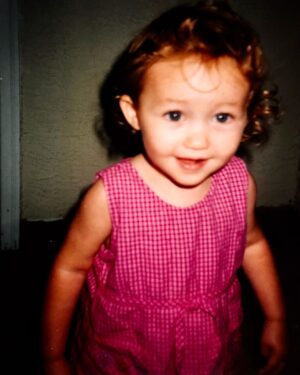 Noah Cyrus Instagram - wish i could grow up with all of you one more time. 

25 …

 my thoughts and prayers go to all effected by the fires here in los angeles