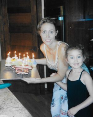 Noah Cyrus Instagram - wish i could grow up with all of you one more time. 

25 …

 my thoughts and prayers go to all effected by the fires here in los angeles