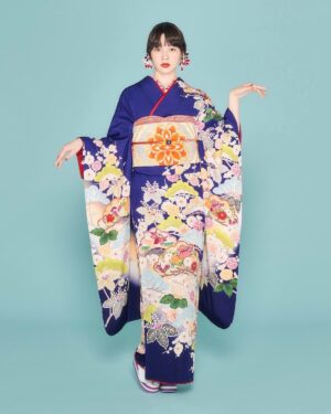 Non Instagram - Photographer: Kentaro Minami
Hair&Make up: Shie Kanno
Kitsuke: Kayoko Sekiya
Illustration: NON
Art direction&Kimono:Mitsuko Takizawa

#2025 #newyear