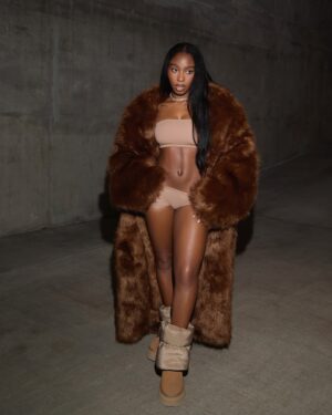 Normani Instagram - the best season 🤎🐻🤎 #UGGSEASON @UGG #UGGPARTNER