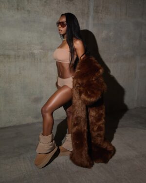 Normani Instagram - the best season 🤎🐻🤎 #UGGSEASON @UGG #UGGPARTNER