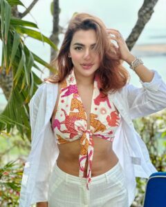 Actress Nusraat Faria HD Photos and Wallpapers December 2024