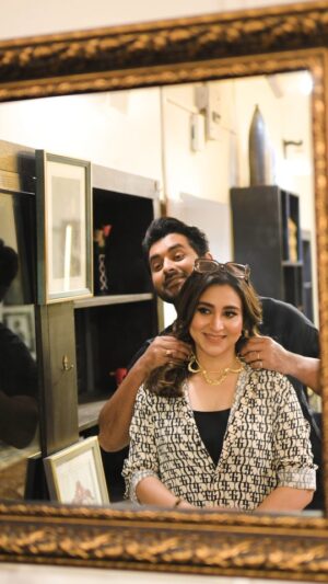 Oindrila Sen Instagram - নতুন বছরে কাছের মানুষদের হাত ধরে জীবনের নতুন পথ চলার পরিকল্পনা। ❤️❤️ হ্যাঁ জীবনের সবথেকে গুরুত্বপূর্ণ পথ। সবথেকে লম্বা পথ।