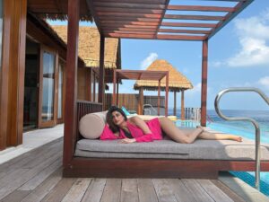 Palak Tiwari Instagram - My Maldivian paradise 🦋💙

@travelwithjourneylabel
@furaverimaldives 

#Furaveri #FuraveriMaldives #JourneyLabel #TravelWithJourneyLabel #ThinkHolidayThinkJourneyLabel #ManyMemories