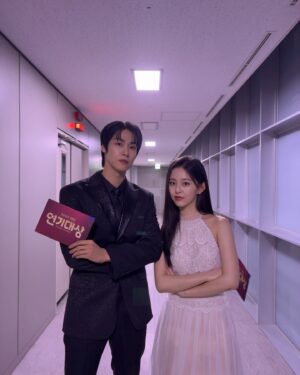Park Ji-hu Instagram - #사계의봄 🌸🩷
그리고 깨알 수혁 🥹