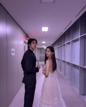 Park Ji-hu Instagram - #사계의봄 🌸🩷
그리고 깨알 수혁 🥹