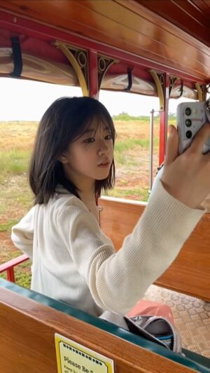 Park So-yi Instagram - 🌱