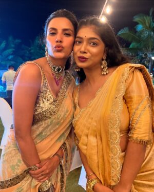 Parvathy Saran Instagram - Favourite Girly @priyawajanand  in a Big fat Indian wedding ♥️ Hearty congratulations to Shilfa & Vini @dr.shilfanigar ✨ Long Live Love 🌙