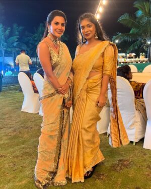 Parvathy Saran Instagram - Favourite Girly @priyawajanand  in a Big fat Indian wedding ♥️ Hearty congratulations to Shilfa & Vini @dr.shilfanigar ✨ Long Live Love 🌙