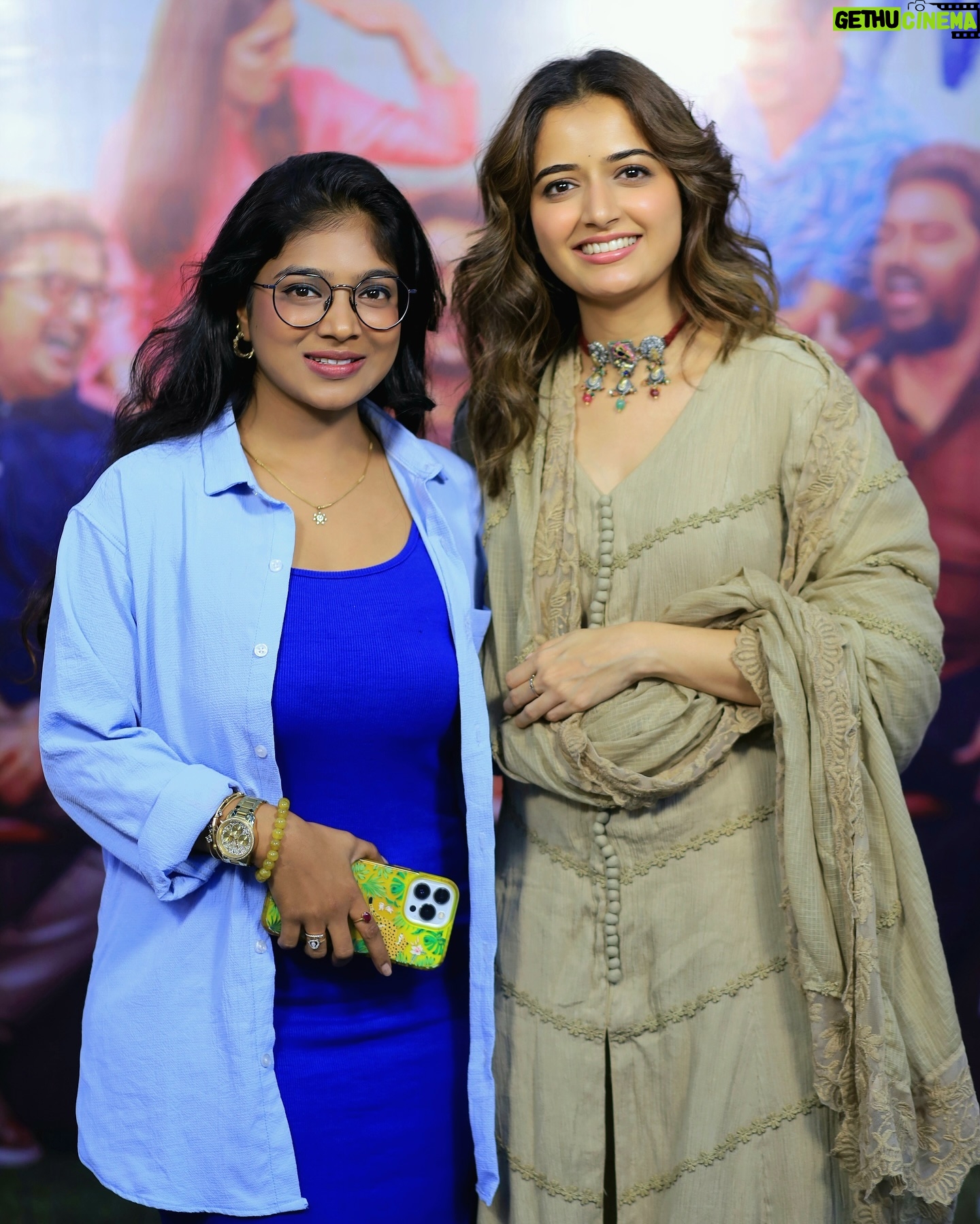 Parvathy Saran - 113K Likes - @worldofsiddharth Sid for a reason ♥️ Wishing all success to team #MissYou releasing in theatres on November 29 🎬
.
@ashika_rangnath Cheers to your entry in Tamil Cinema ✨
.
Interview @indiaglitz_tamil