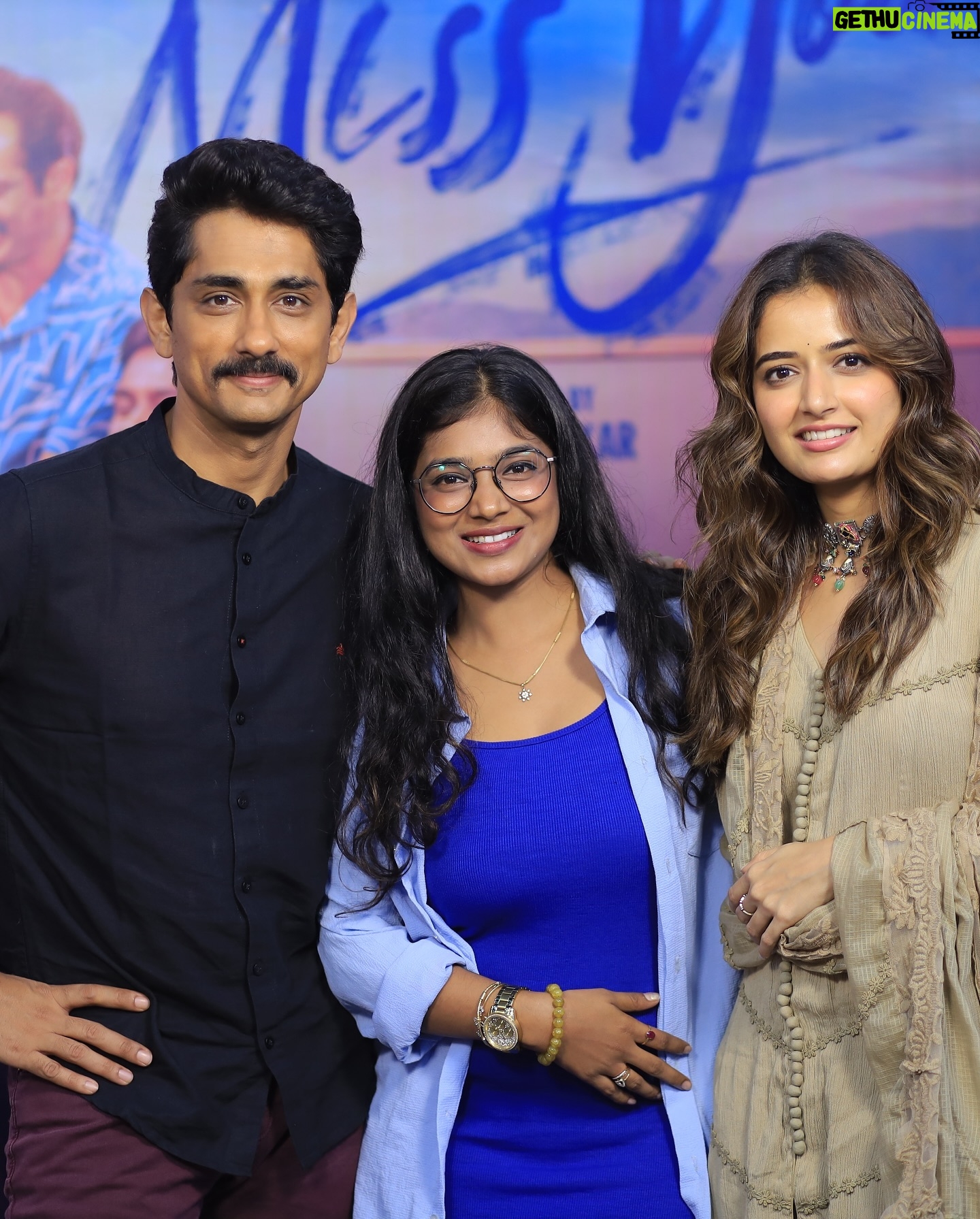 Parvathy Saran - 113K Likes - @worldofsiddharth Sid for a reason ♥️ Wishing all success to team #MissYou releasing in theatres on November 29 🎬
.
@ashika_rangnath Cheers to your entry in Tamil Cinema ✨
.
Interview @indiaglitz_tamil