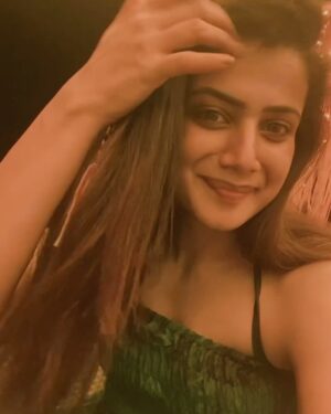 Parvathy Venkitaramanan Instagram - Be back never🧜🏿‍♀️
