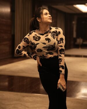 Parveen Instagram - 💫

#instagram #instagood #like #trending #parveenofficial