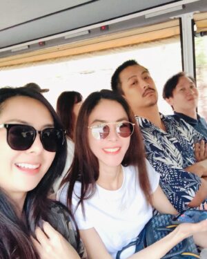 Pattarasaya Kreursuwansiri Instagram - ประทับใจน้องๆน่ารัก น่าเอ็นดูสุดๆ อากาศก็ดี๊ดี😍👏🏻🦏🦒🦥🦓🦘🦩 #chiangmainightsafari