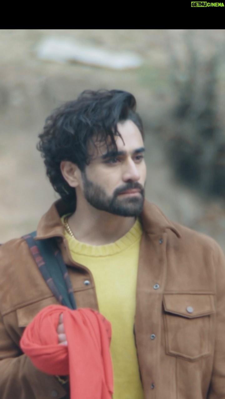 Payal Dev - 374.1K Likes - Teaser is all yours ❤️🤗
What do you think will he find his love in the story ?
DRJ Records & Raj Jaiswal present “Dil Tujhpe Aa Gaya” – as soulful melody by Javed-Mohsin, sung by Payal Dev & Stebin Ben, featuring Pearl V Puri & Amy Aela, written by Rashmi Virag, programmed and arranged by Aditya Dev and direction by Aditya Datt.
“Don’t miss out! The full song drops January 3rd, exclusively on @drjrecords Official YouTube Channel.”
@aditya_datt
@payaldevofficial
@stebinben
@amyaela
@javedmohsin_official
@therashmivirag
@rajnish_digidream
@Vivekgautam_0101
@raj.jaiswal
@drjrecords
#payaldev #stebinben #pearlvpuri #amyaela #romanticsong #drjrecords #2025