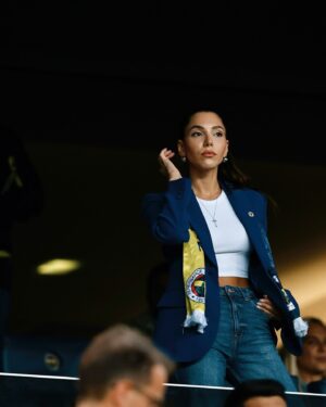 Pelin Uluksar Instagram - Yaşa Fenerbahçe!
💙💛