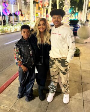 Phaedra Parks Instagram - Merry Christmas Eve, Happy Chanukkah, Happy Kwanza or happy times with family and friends! Key word is happy 😃 Enjoy 💋
