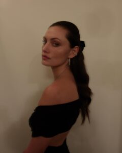 Actress Phoebe Tonkin HD Photos and Wallpapers February 2025