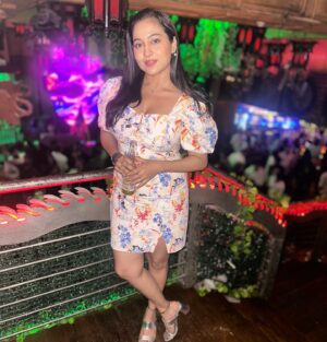 Piyali Munsi Instagram - Bad Bunny vibe🥂✨