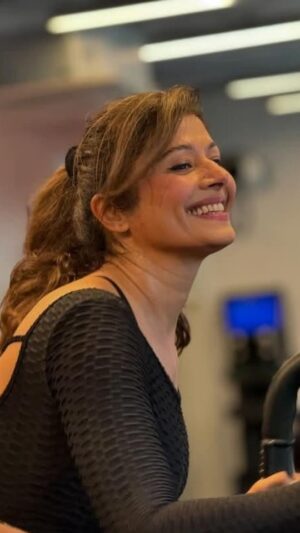 Pooja Batra Instagram - Confidence kicked in. Weakness tapped out. 

#LiveYourBestLife #BreakLimits #UFCGYM #FitForLife #StrongerHappierYou #FightForIt

[Fitness Goals, UFC GYM, Gym Life]