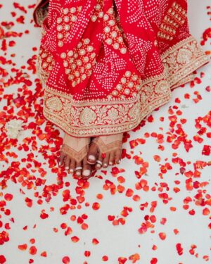 Pooja Kannan Instagram - 60 days been a vibe ❤️ 

Credits 
MUA - @preetisharma_mua 
Hairstylist- @sunita_hair 
Jewellery- @kirtilalsonline 
Stylist- @saipallavi.senthamarai 😘
Photography- @eshantrajuphotography