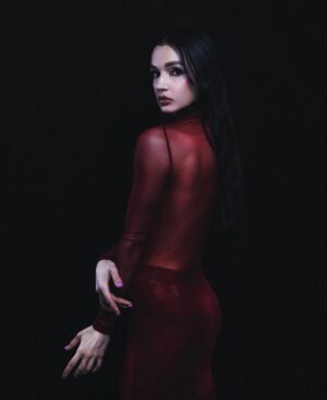 Poppy Instagram - telling and retelling