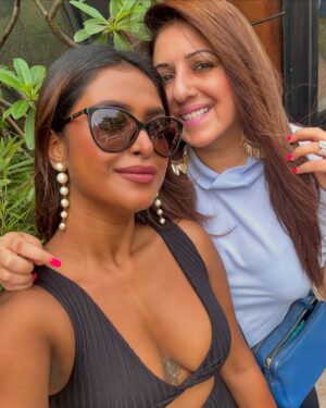 Poulomi Das Instagram - Love you my Sandra from Bandra … not only your share the same name as my mother also the same affection and I’m glad that I met you. To many more Sunday brunches and good vibes ♥️♥️♥️
#vibecheck