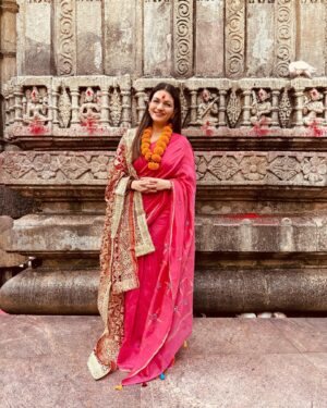 Prachee Shah Instagram - …
In the presence of the divine mother 🙏 Experiencing unconditional love and blessings 😇
Looking forward to my kathak performance  tomorrow evening at Kalakshetra Guwahati . 
.
#kamakhya #guwahati #gratitude #blessings #blessed #kathakdancer #actor #pracheeshahpaandya