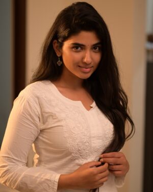 Pragya Nagra Instagram - December🌺✨

PC @sathyaphotography3