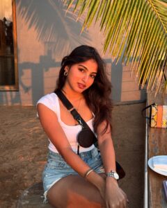 Actress Pranavi Manukonda HD Photos and Wallpapers February 2025
