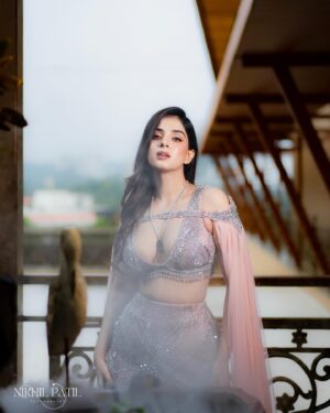Pratiksha Honmukhe Instagram - Say yes to heaven say yes to me🧞‍♀️

#fyp#fypage#explorepage#explore#instagram#instagood#instalike#fashion#style#like#