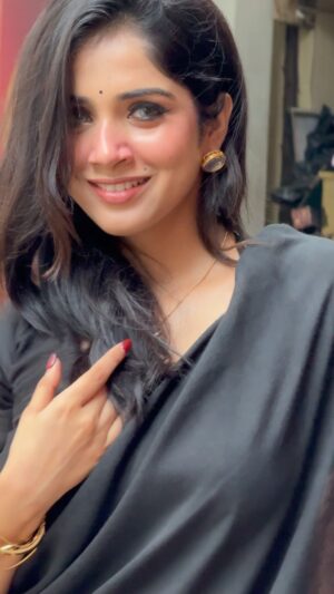 Pratiksha Honmukhe Instagram - Who is your chashni?🕊️

#reels#instagram#explore