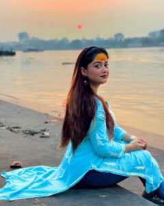 Actress Pratyusha Paul HD Photos and Wallpapers January 2025