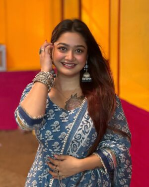 Pratyusha Paul Instagram - Listen to your heart, it knows the way..🦋🕊️🩵