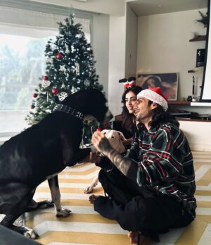 Priya Banerjee Instagram - Is it mandatory to post pictures on the day of? 🎅🏻

Merry late Christmas & happy holidays from us to you ♥️🎄🫶🏻