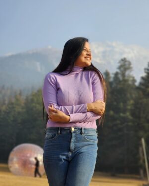 Priya Choudhury Instagram - Pahalgam where mountain meets sky🗻  Kashmir 2024