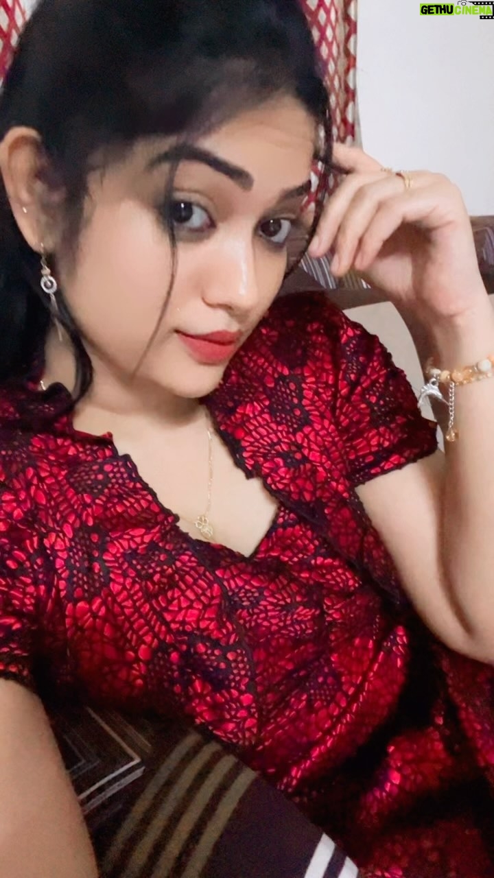 Priya Joe - 4.8K Likes - 🧿♥️
.
.
#priyajoe7 #♥️ #200 #followers #behappy #instadaily #happy #reels #always #positivevibes ✨😇