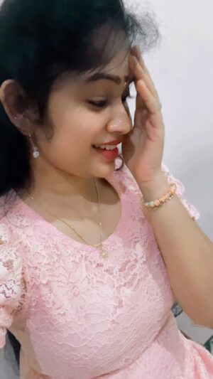 Priya Joe Instagram - 💖😍
.
.
#2025 #blessings #new #beginning #special #behappy #happy #life #positivevibes 🧿😇