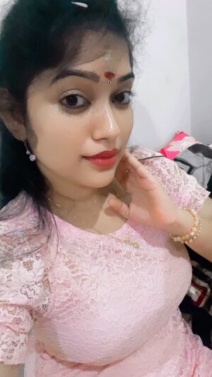 Priya Joe Instagram - 😍♥️New Year Vibes♥️😍
.
.
#2025 #blessings #new #beginning #special #behappy #happy #life #positivevibes 🧿😇