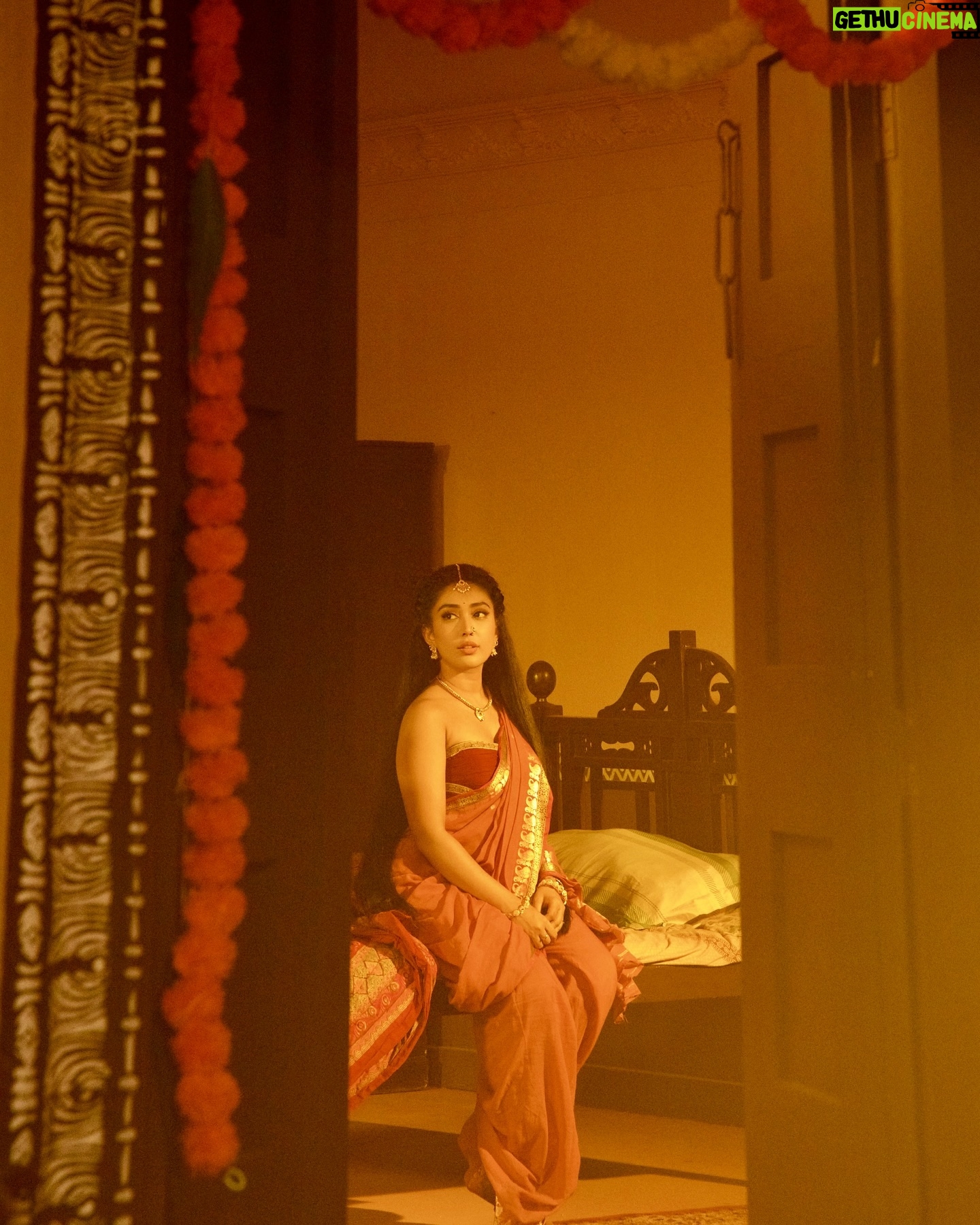 Priyamvada Kant - 12.3K Likes - Bts Sharda, Tenalirama 🍁
Kaise lag rahe hain episodes? ☺️

Pc: @sahilll.a 

Tenalirama Sharda sonysab sabtv sonyliv
