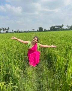 Actress Priyanka Nalkari HD Photos and Wallpapers January 2025