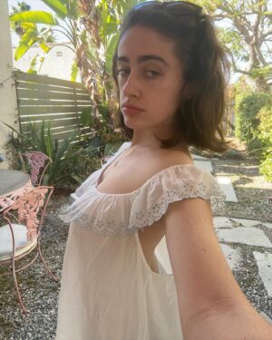 Rachel Sennott Instagram - Best nightgown ever @kaiagerber